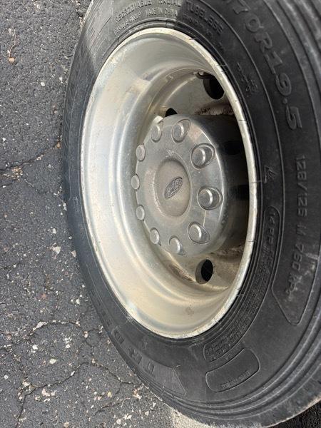 Ford F-450 SD Platinum Crew Cab DRW 4WD 2024