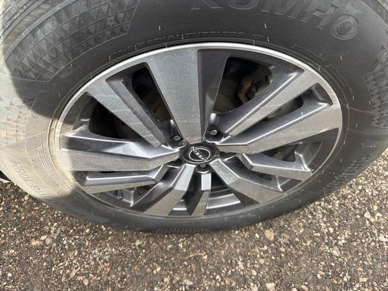 Nissan Pathfinder SL 4WD 2023