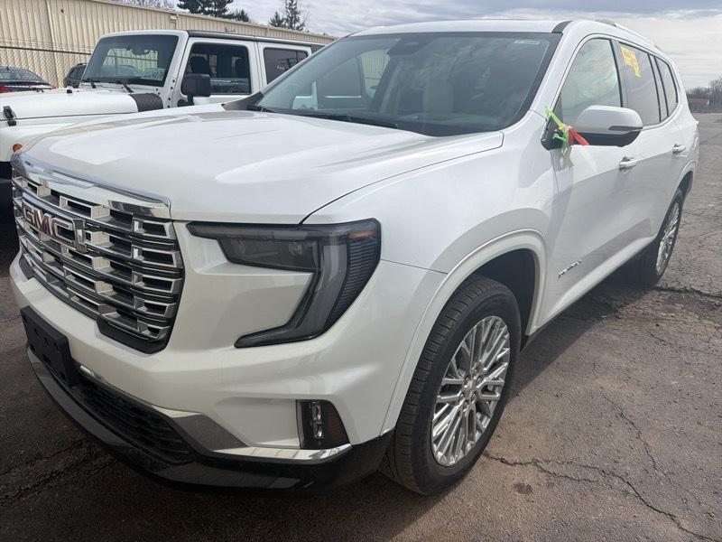 GMC Acadia Denali AWD 2025