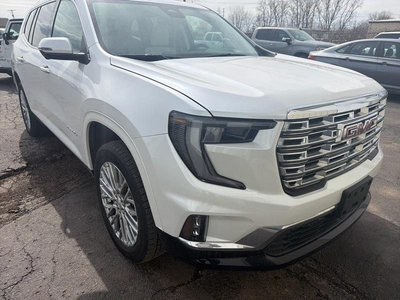 GMC Acadia Denali AWD 2025