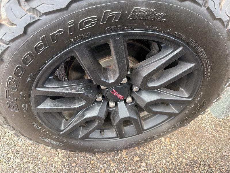 GMC Sierra 1500 Pro Crew Cab Short Box 4WD 2023