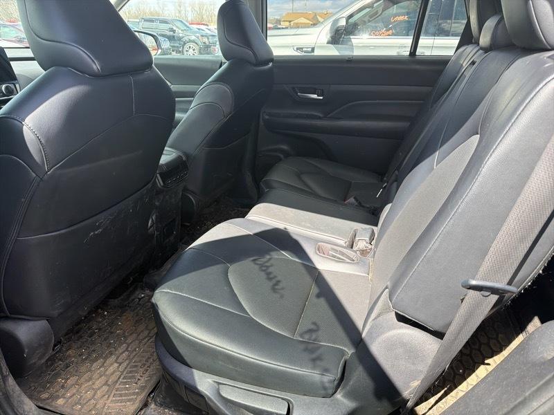 Toyota Grand Highlander Hybrid XLE AWD 2024