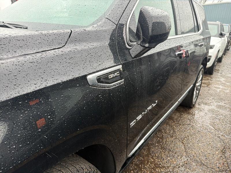 GMC Yukon Denali 4WD 2023