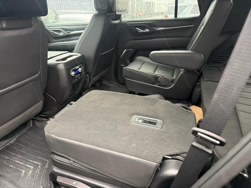 GMC Yukon Denali 4WD 2023