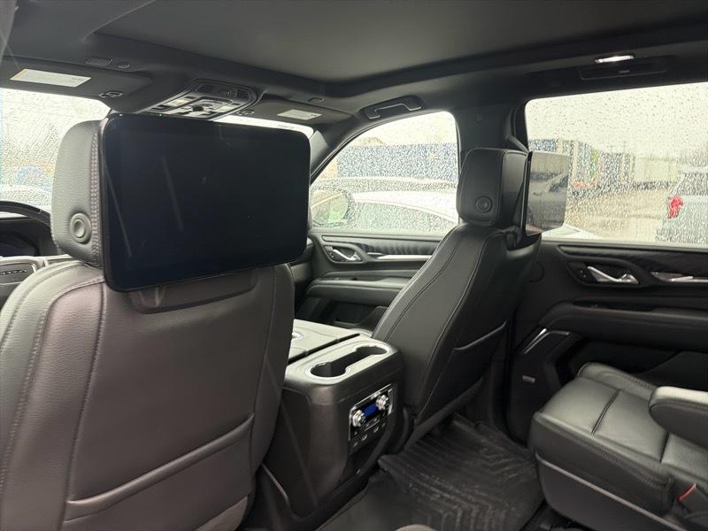 GMC Yukon Denali 4WD 2023