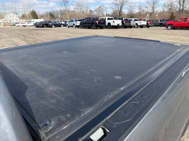 GMC Sierra 1500 Limited AT4 Crew Cab Short Box 4WD 2022