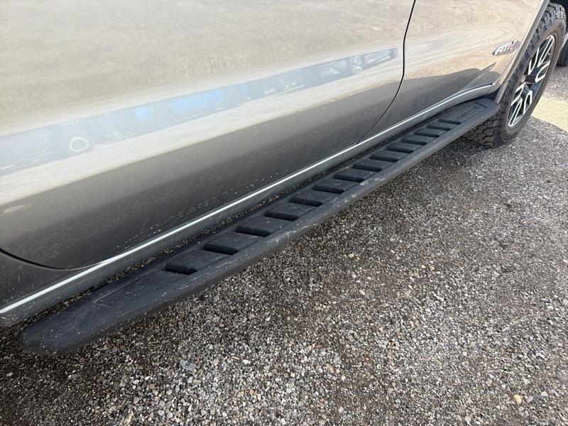 GMC Sierra 1500 Limited AT4 Crew Cab Short Box 4WD 2022