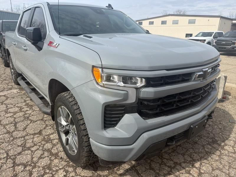 Chevrolet Silverado 1500 RST Crew Cab 4WD 2024