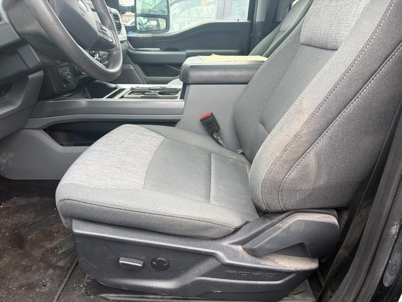 Ford F-350 SD XLT Crew Cab Long Bed 4WD 2025