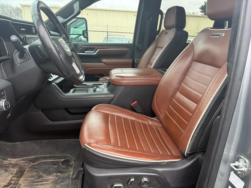 GMC Sierra 3500HD Denali Ultimate Crew Cab 4WD 2024