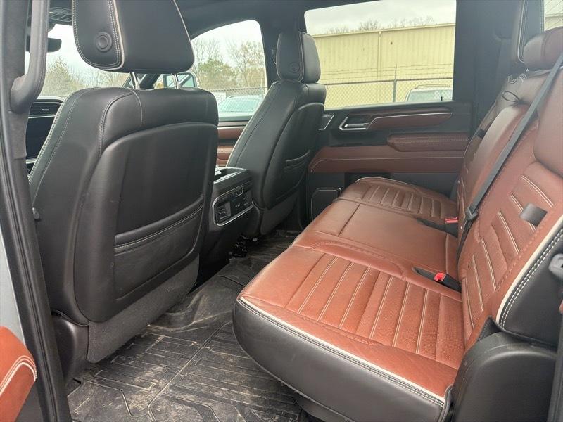 GMC Sierra 3500HD Denali Ultimate Crew Cab 4WD 2024