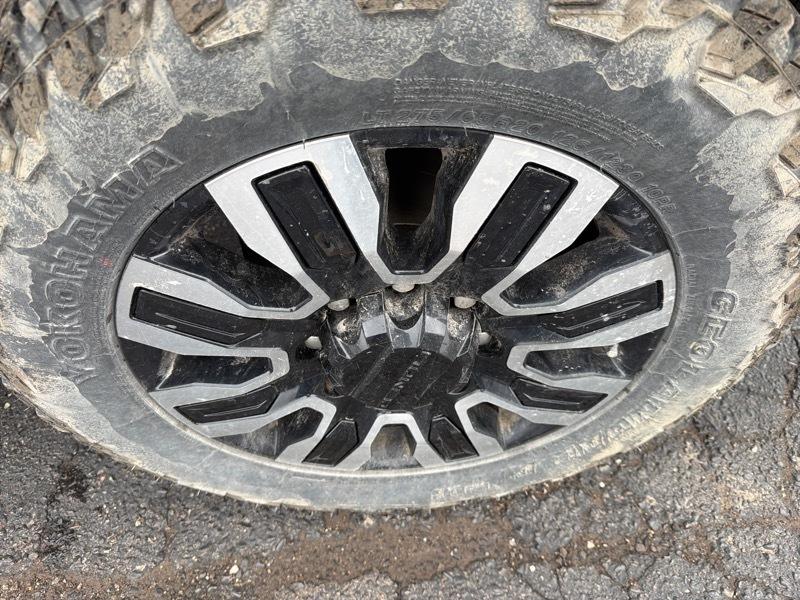 GMC Sierra 3500HD Denali Ultimate Crew Cab 4WD 2024