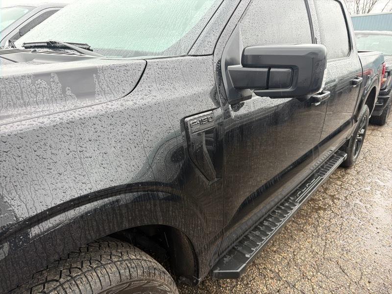 Ford F-150 XLT SuperCrew 4WD 2024