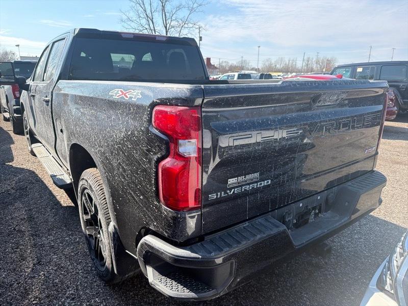 Chevrolet Silverado 1500 RST Crew Cab 4WD 2024