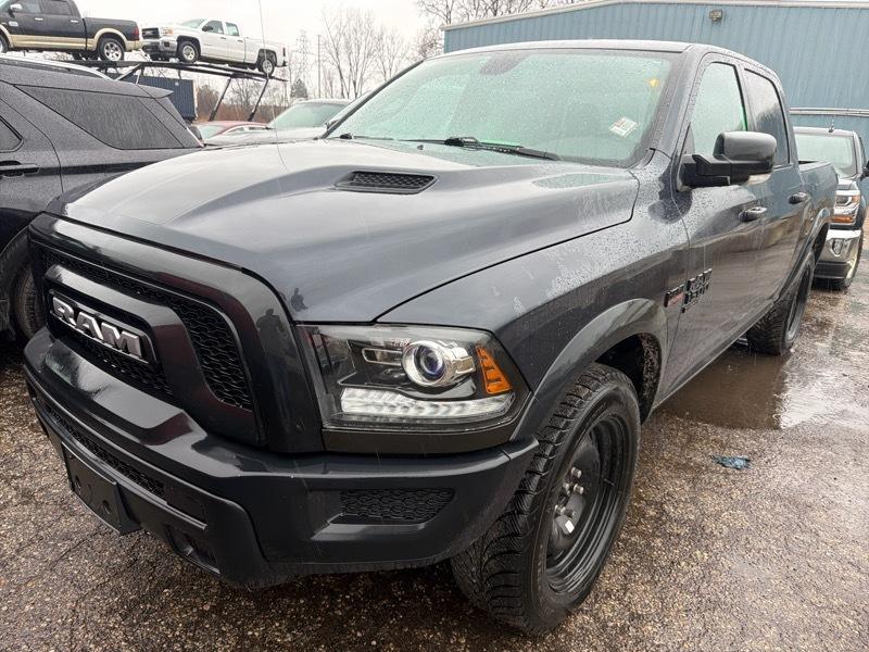 2021 RAM 1500 Classic WARLOCK Crew Cab SWB 4WD