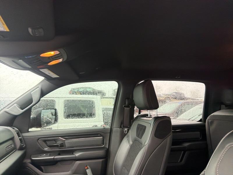 RAM 1500 Big Horn Crew Cab SWB 4WD 2021