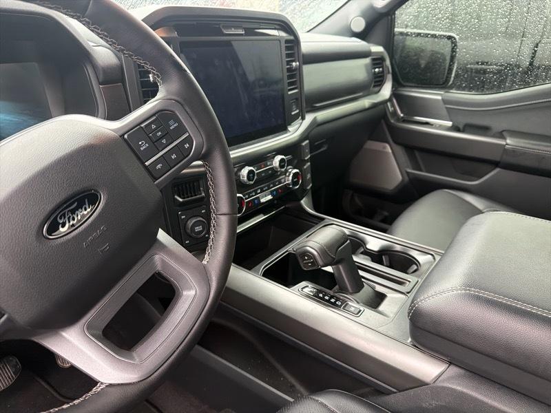 Ford F-150 Lariat SuperCrew 4WD 2025