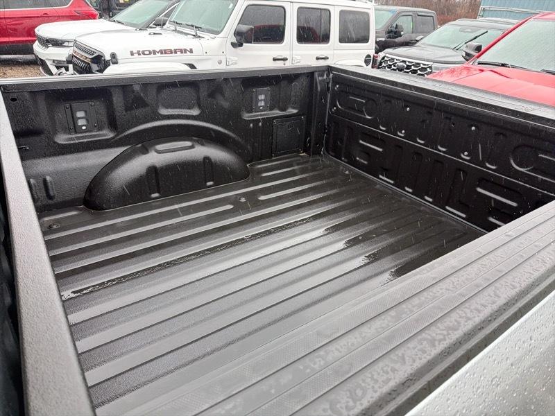 Ford F-150 Lariat SuperCrew 4WD 2025