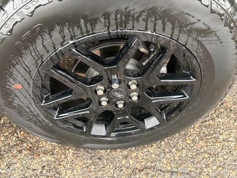 Ford F-150 STX SuperCrew 4WD 2024