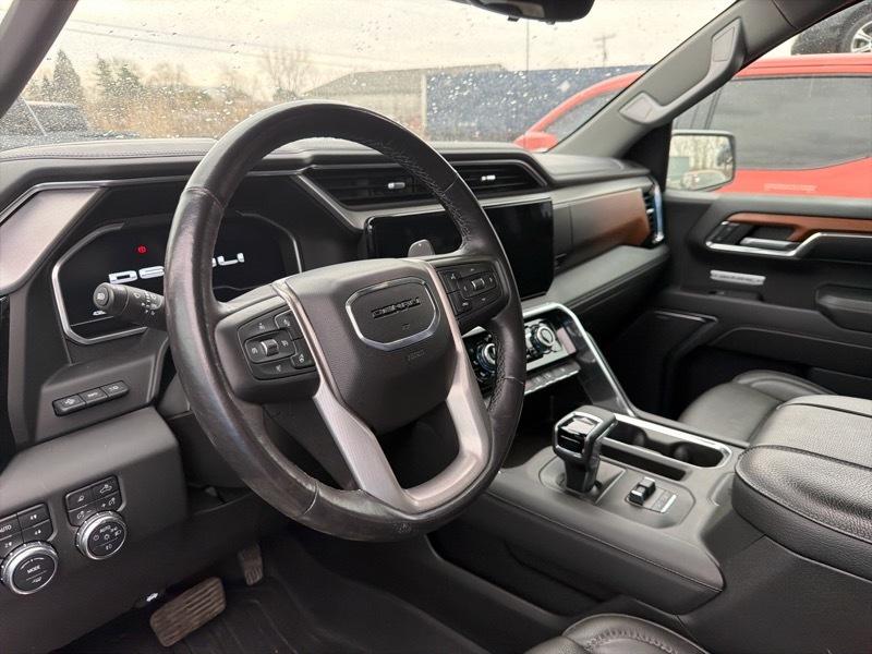 GMC Sierra 1500 Denali Crew Cab Short Box 4WD 2023