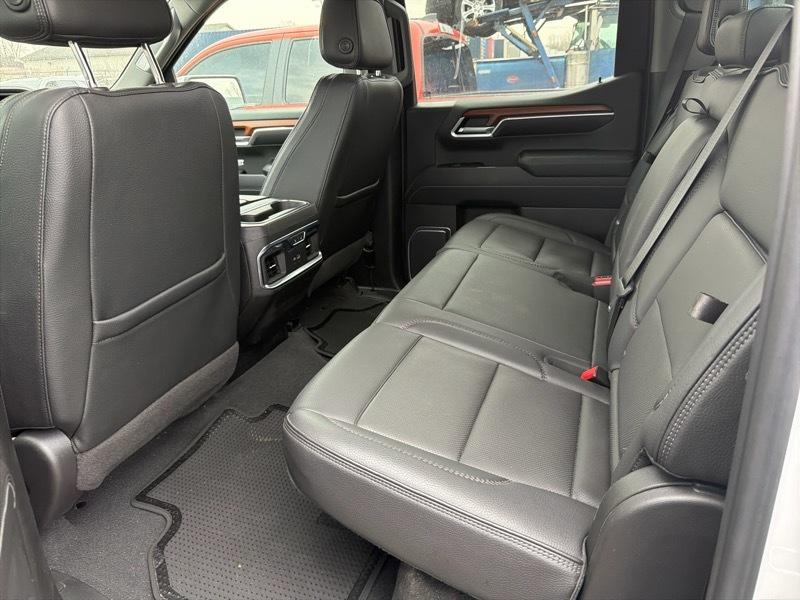 GMC Sierra 1500 Denali Crew Cab Short Box 4WD 2023