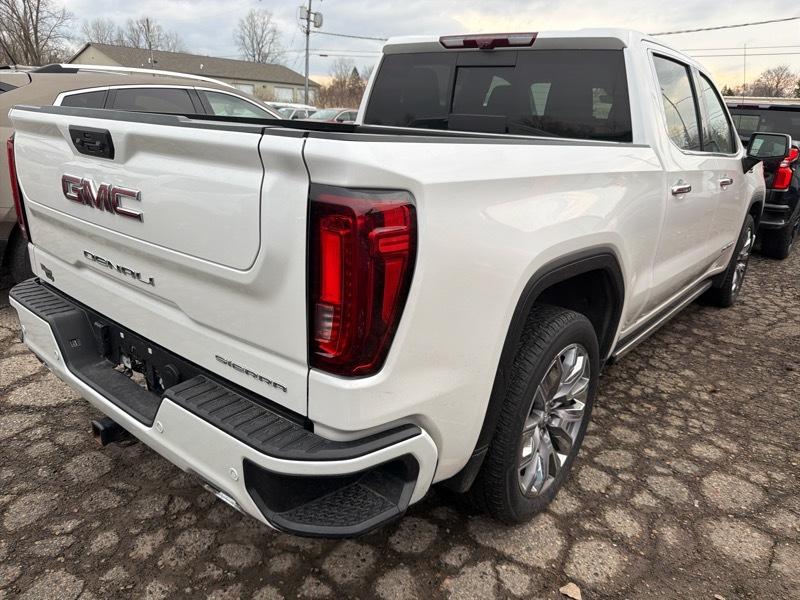 GMC Sierra 1500 Denali Crew Cab Short Box 4WD 2023