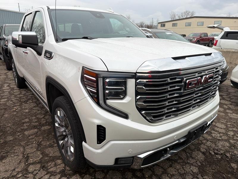 GMC Sierra 1500 Denali Crew Cab Short Box 4WD 2023