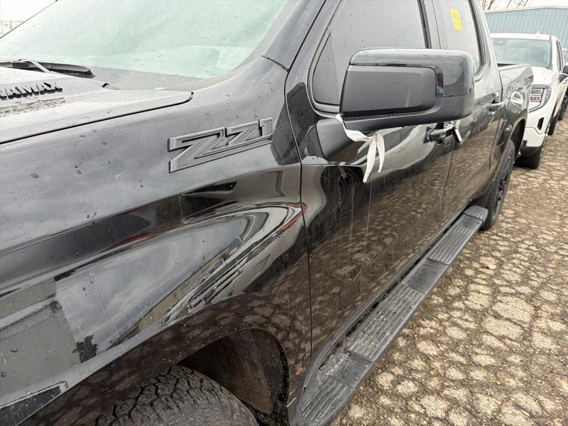 Chevrolet Silverado 1500 RST Crew Cab 4WD 2024