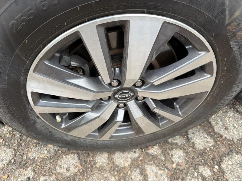 Nissan Pathfinder SL 4WD 2023