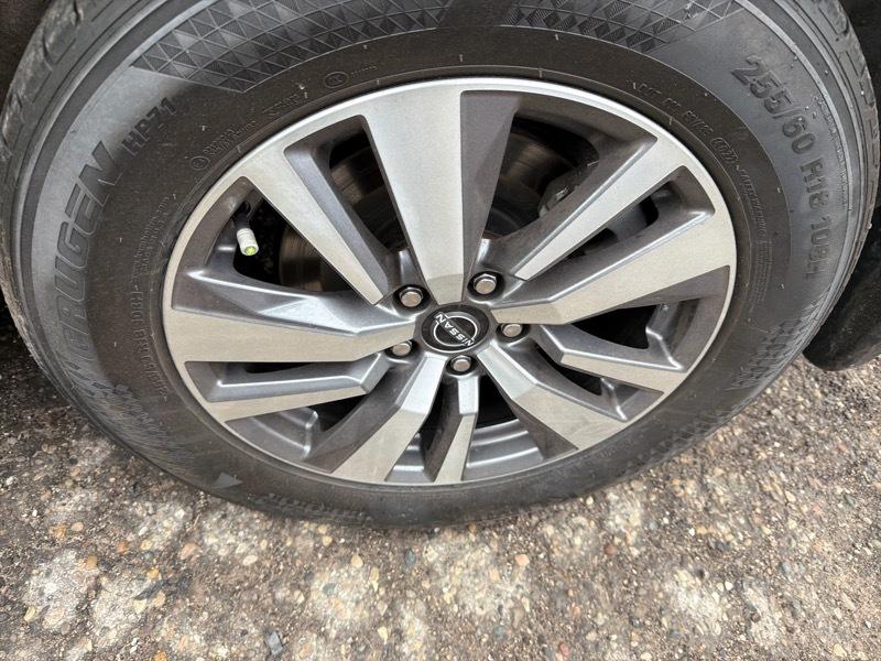 Nissan Pathfinder SL 4WD 2023