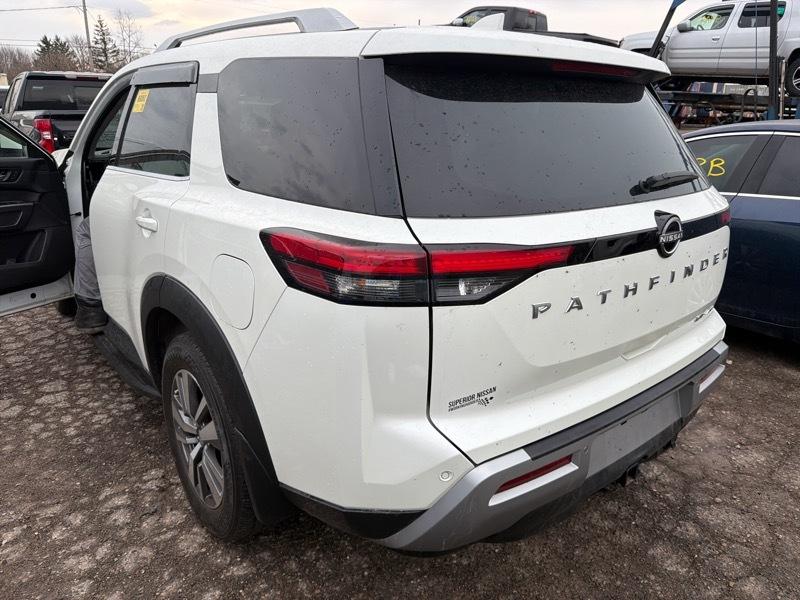 Nissan Pathfinder SL 4WD 2023