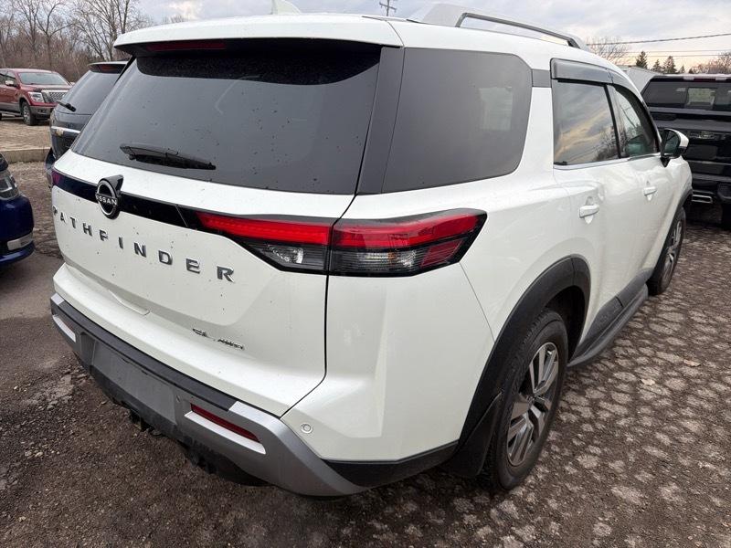 Nissan Pathfinder SL 4WD 2023