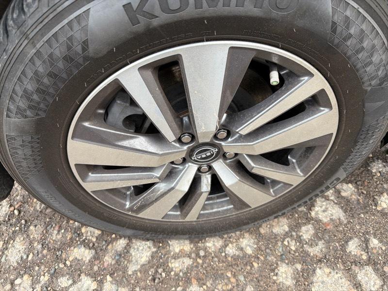 Nissan Pathfinder SL 4WD 2023