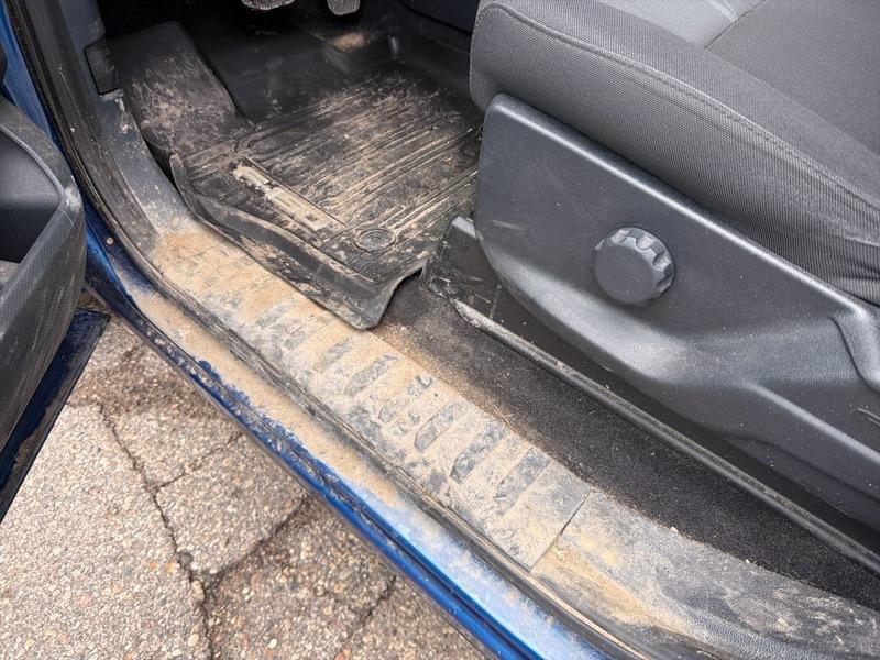 Ford F-150 STX SuperCrew 4WD 2025