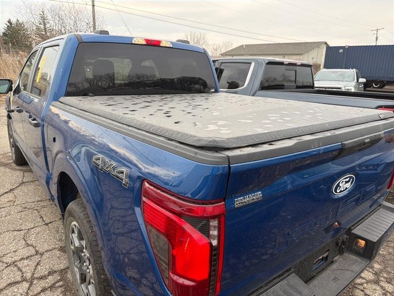 Ford F-150 STX SuperCrew 4WD 2025