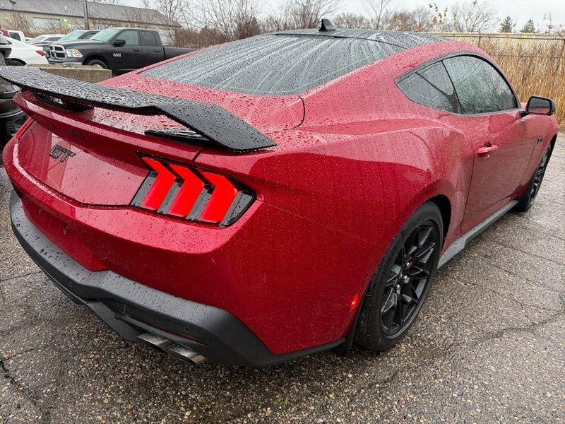 Ford Mustang GT Premium Coupe 2024