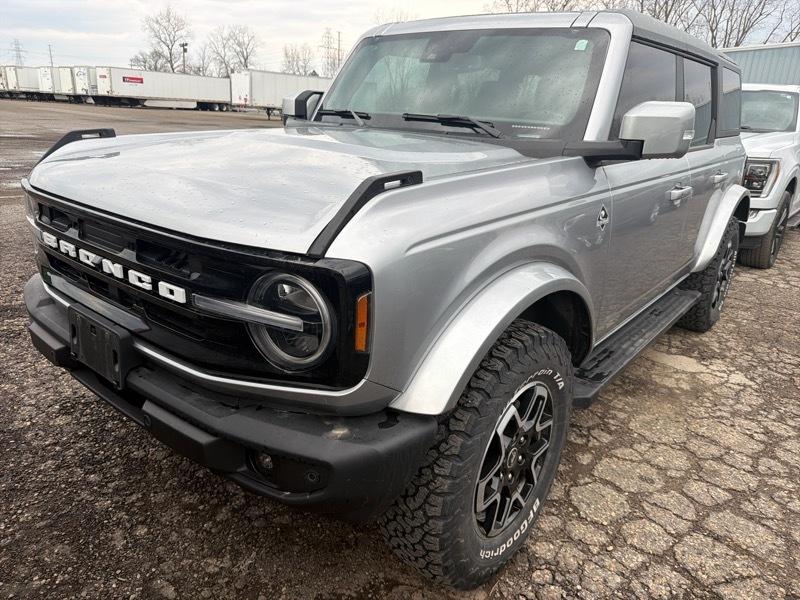 Ford Bronco Outer Banks 4-Door 2024