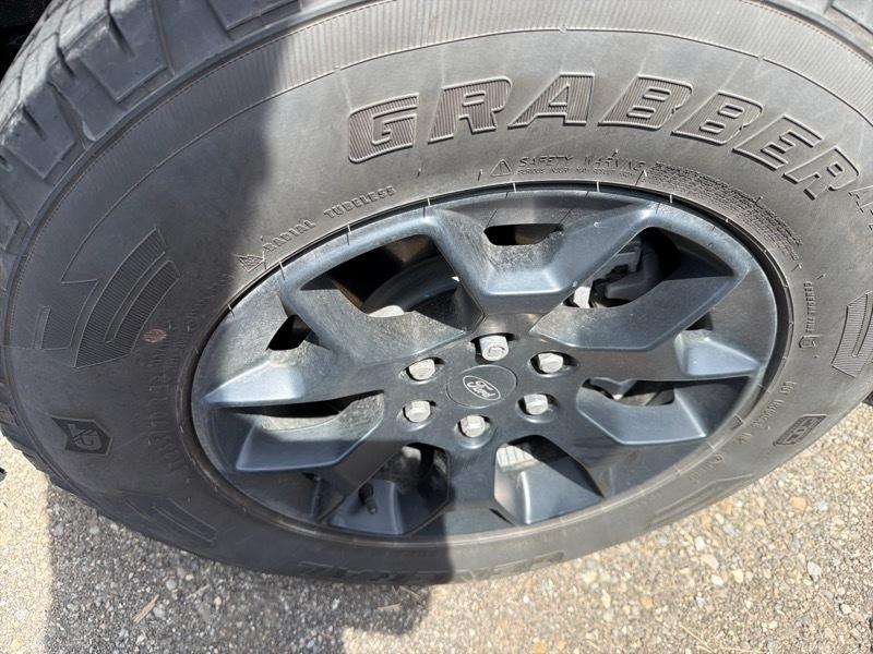 Ford F-150 STX SuperCrew 4WD 2025