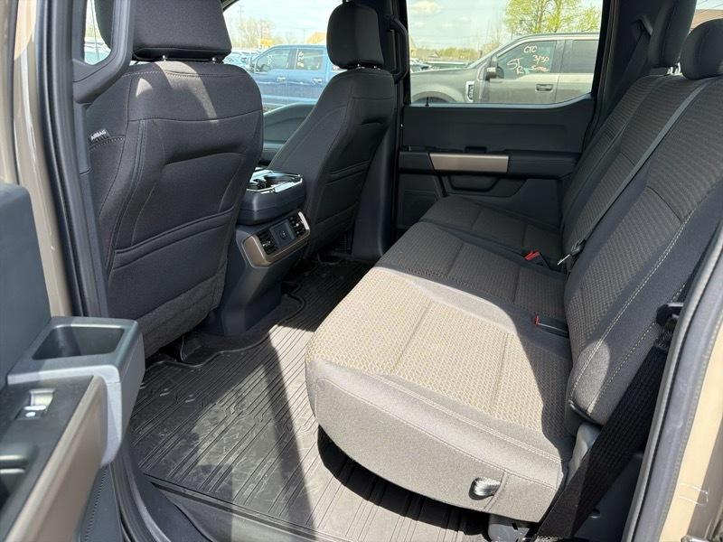 Ford F-150 STX SuperCrew 4WD 2025
