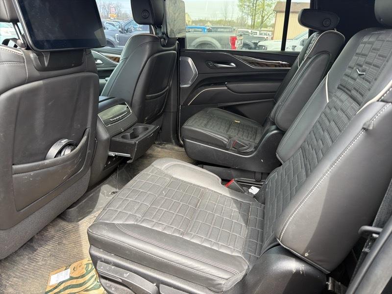 Cadillac Escalade ESV Sport Platinum AWD 2024