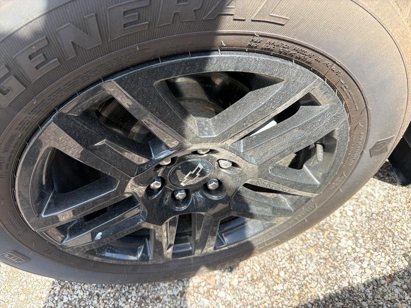 Chevrolet Silverado 1500 Custom Crew Cab 4WD 2024