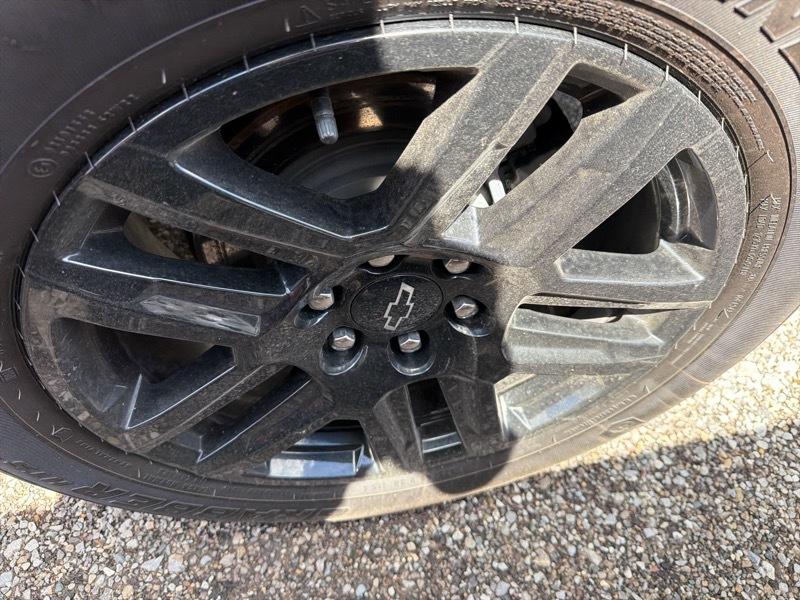 Chevrolet Silverado 1500 Custom Crew Cab 4WD 2024