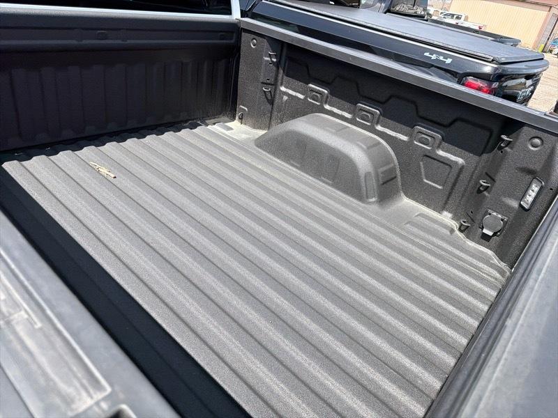 Chevrolet Silverado 1500 Custom Crew Cab 4WD 2024