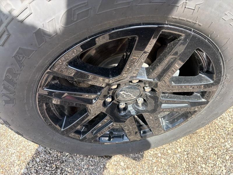 Chevrolet Silverado 1500 Custom Crew Cab 4WD 2024