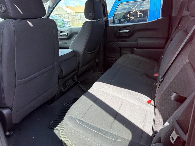 Chevrolet Silverado 1500 Custom Crew Cab 4WD 2024