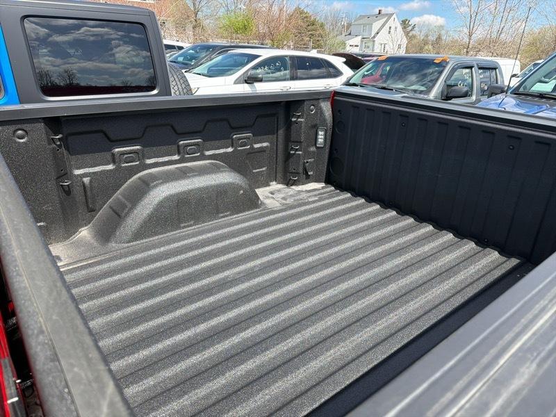 Chevrolet Silverado 1500 Custom Crew Cab 4WD 2024