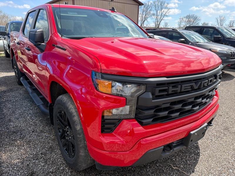 Chevrolet Silverado 1500 Custom Crew Cab 4WD 2024