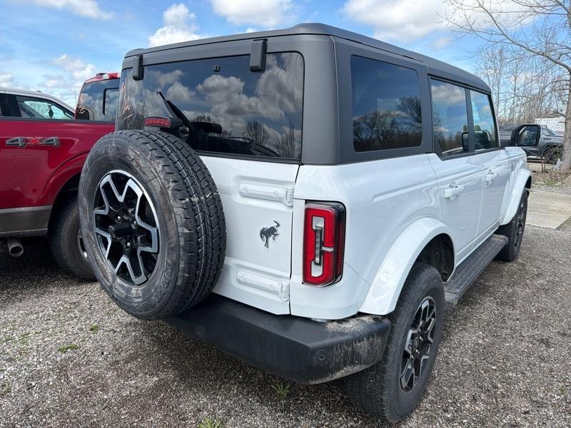 Ford Bronco Base 4-Door 2023