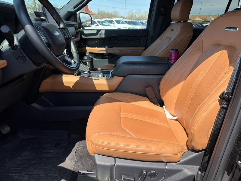 Ford Expedition Platinum 4WD 2024