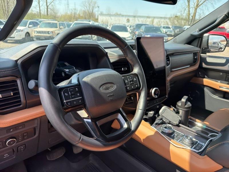 Ford Expedition Platinum 4WD 2024